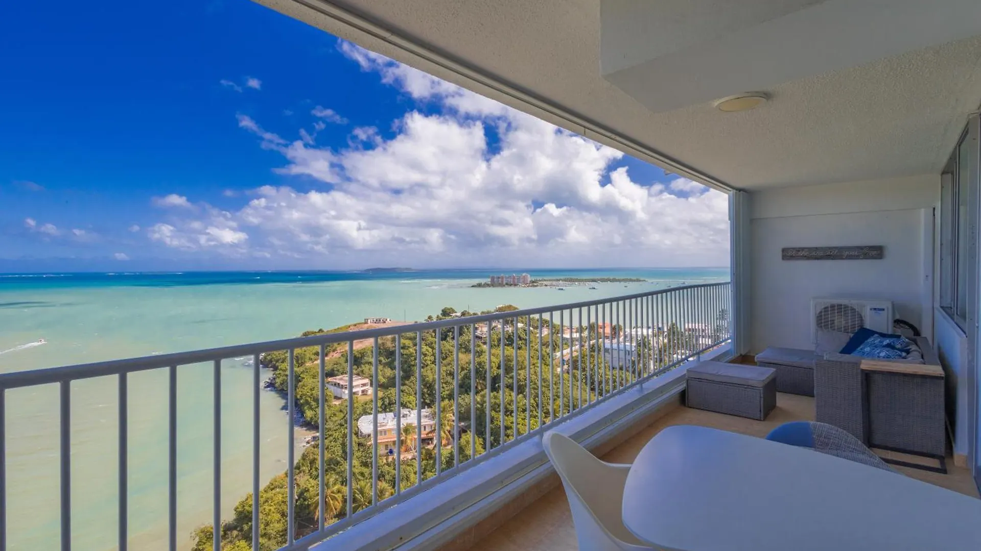 Lovely 2-2 Condo With The Best View Of Puerto Rico Fajardo
